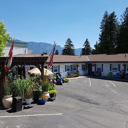 Creston Valley Motel Dış mekan fotoğraf