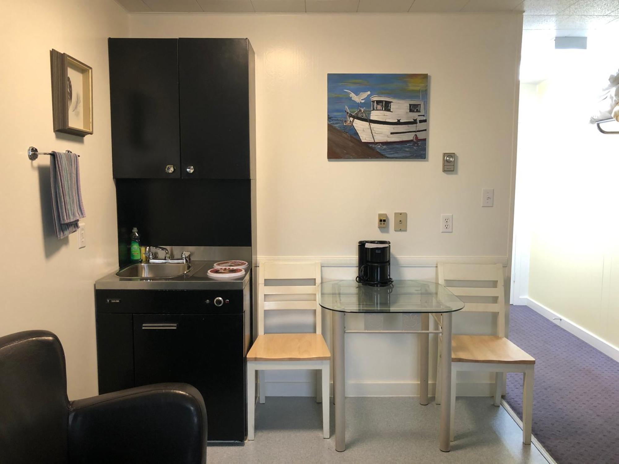 Creston Valley Motel Dış mekan fotoğraf