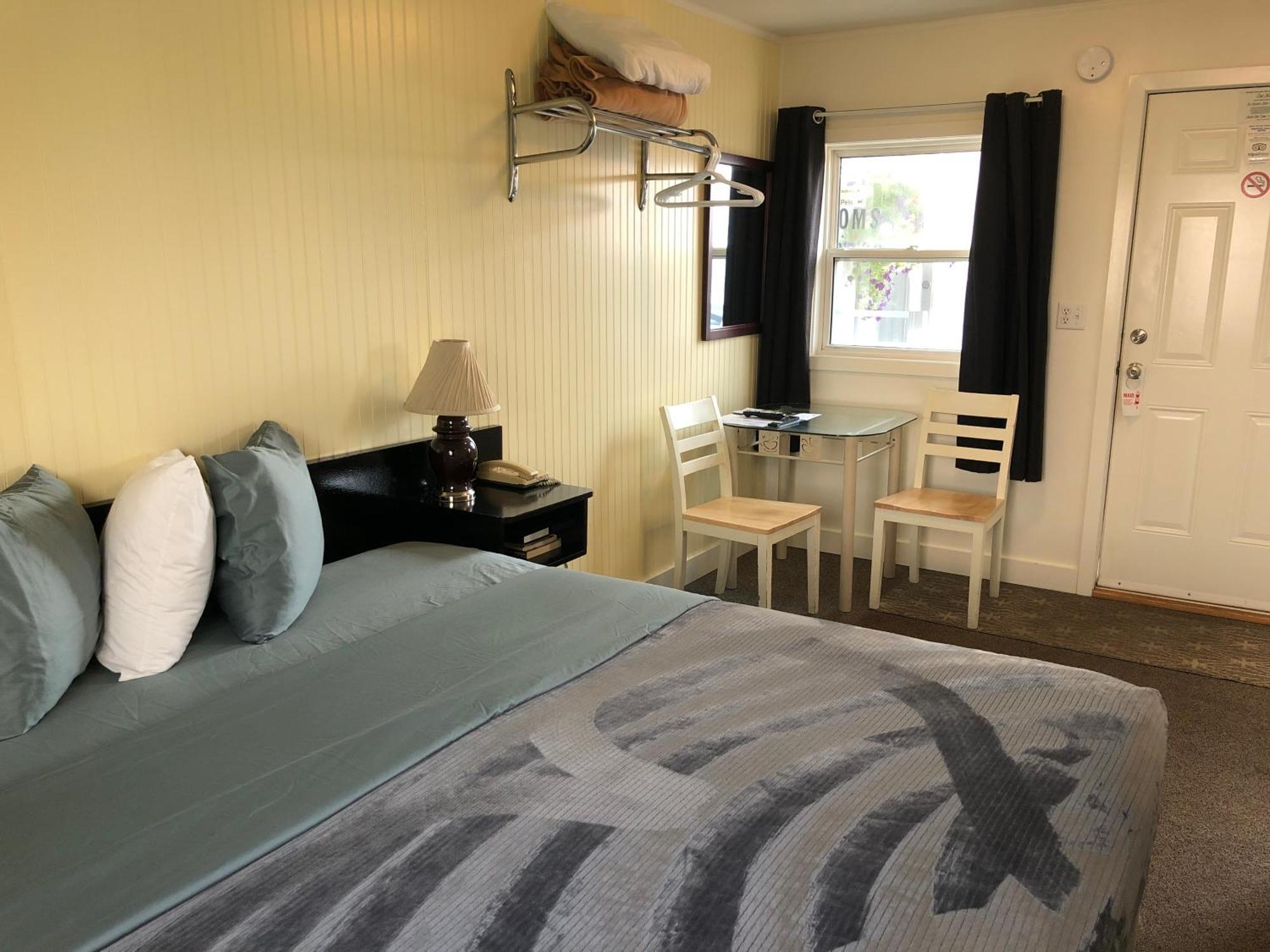 Creston Valley Motel Dış mekan fotoğraf