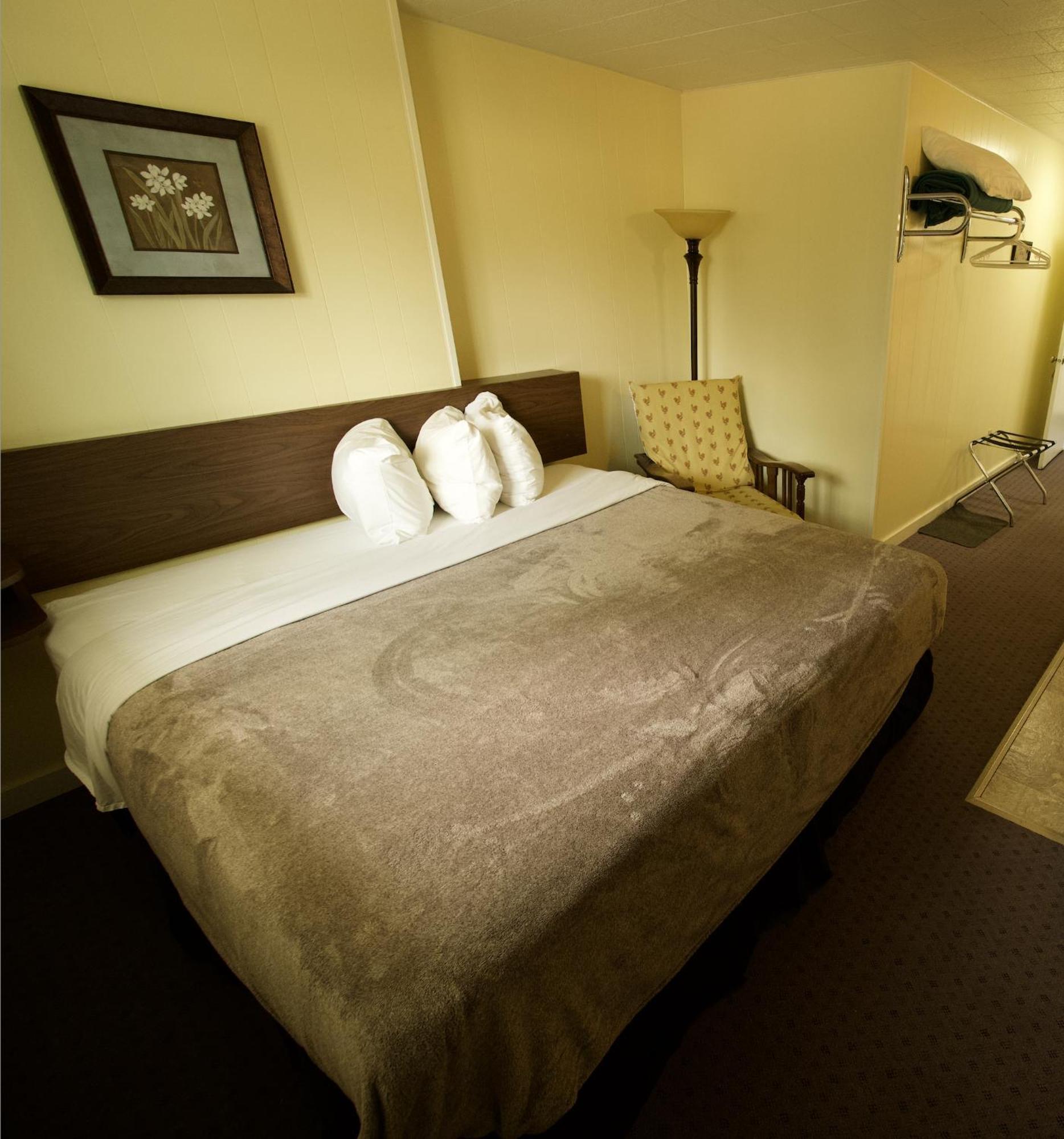 Creston Valley Motel Dış mekan fotoğraf