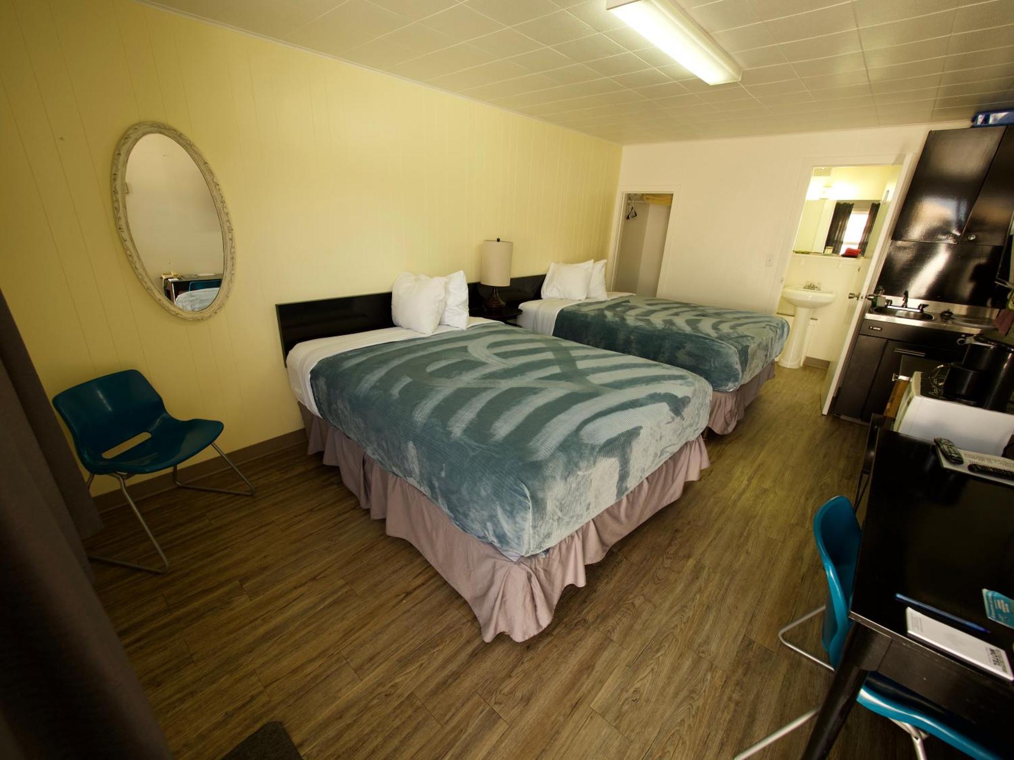 Creston Valley Motel Dış mekan fotoğraf