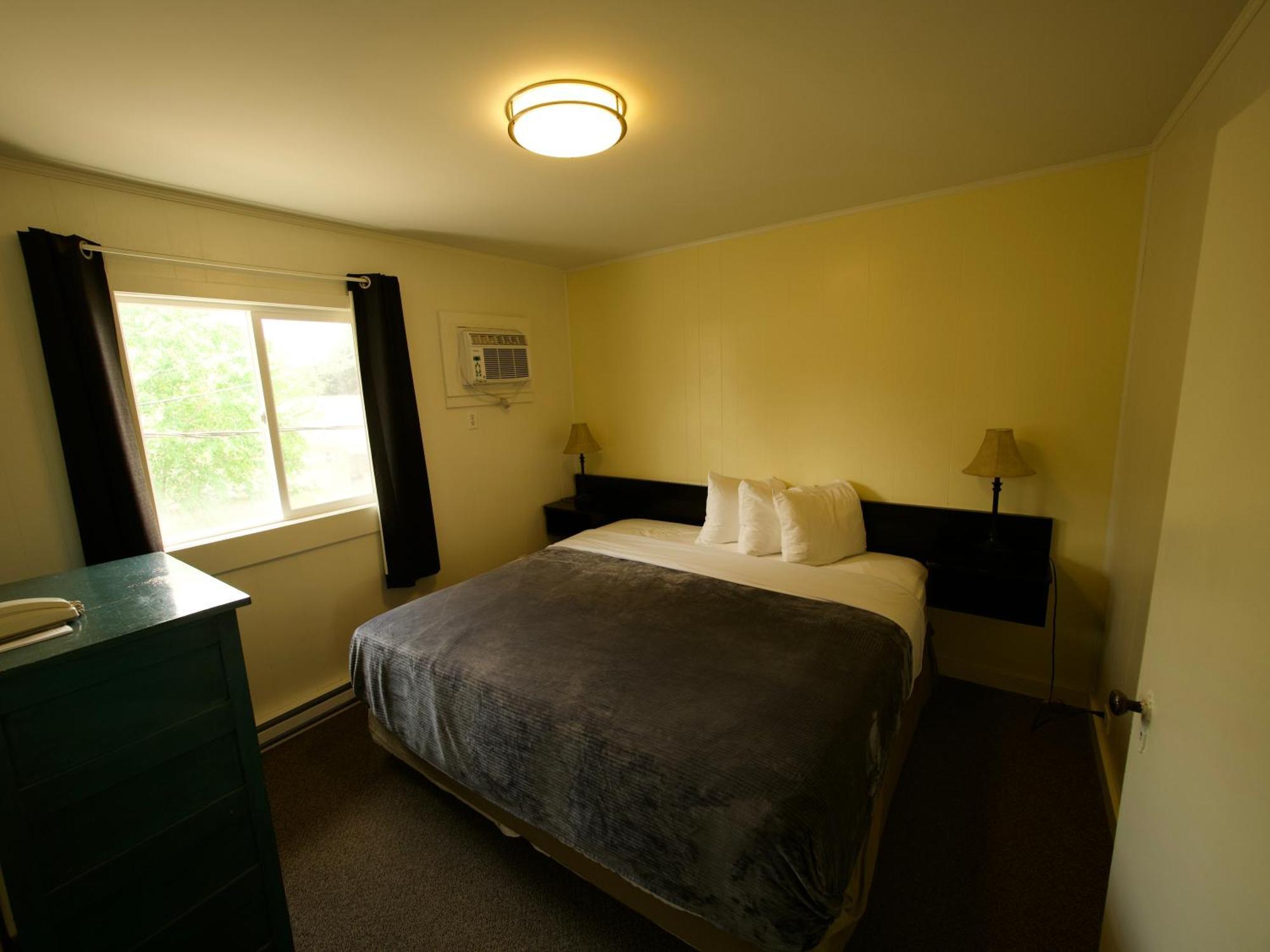 Creston Valley Motel Dış mekan fotoğraf