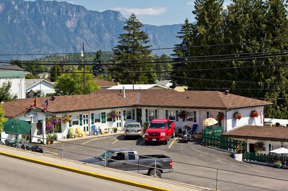 Creston Valley Motel Dış mekan fotoğraf