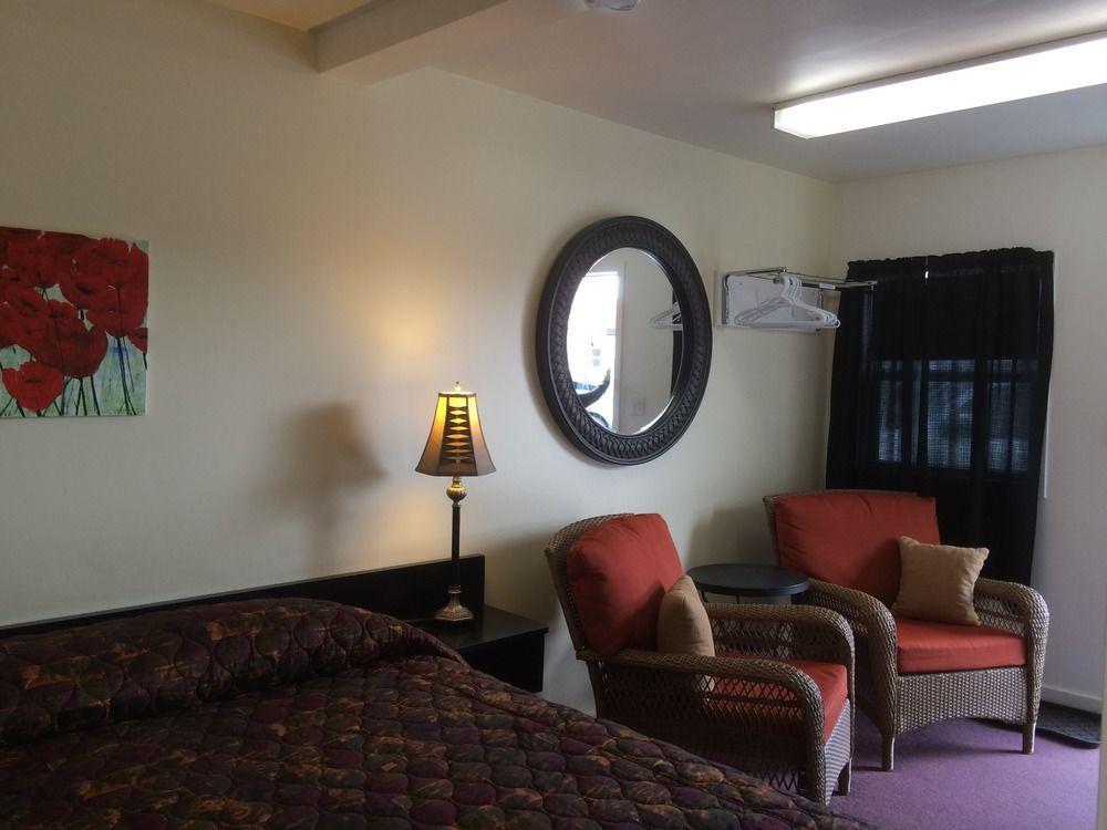 Creston Valley Motel Dış mekan fotoğraf