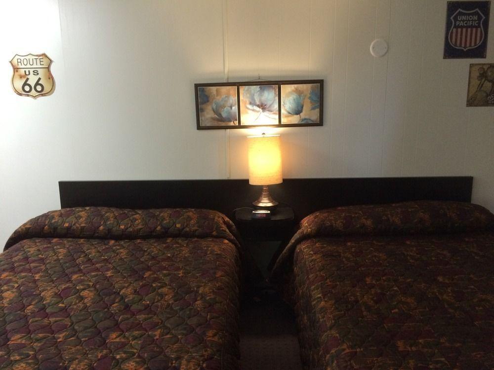 Creston Valley Motel Dış mekan fotoğraf